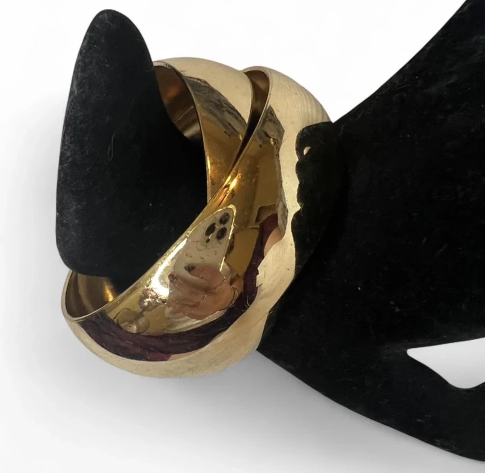 Minimalist Gold Cuff Interlocking Bracelet