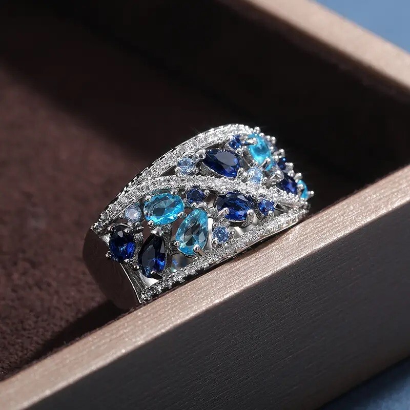 Elegant 925 Sterling Silver Blue White Topaz Wedding Engagement Ring Size 8