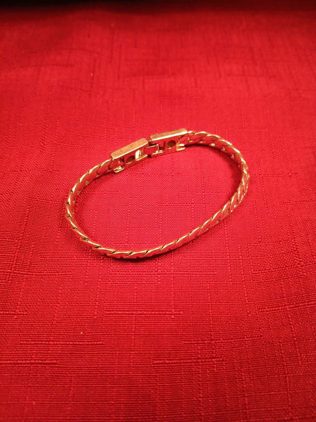 Silver Cuban Stile Brazalet Whit Rodium Plate.