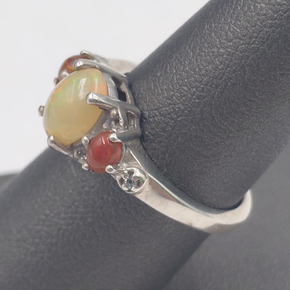 Synthetic Opal Lady’s Silver & Stone Ring 925 Silver 1.5dwt Size:6 (B06008830)