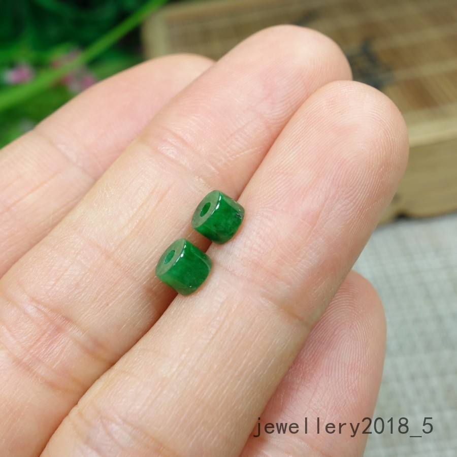 1 pair Certified Green Burma 100% Natural A jadeite Jade Donut 甜甜圈