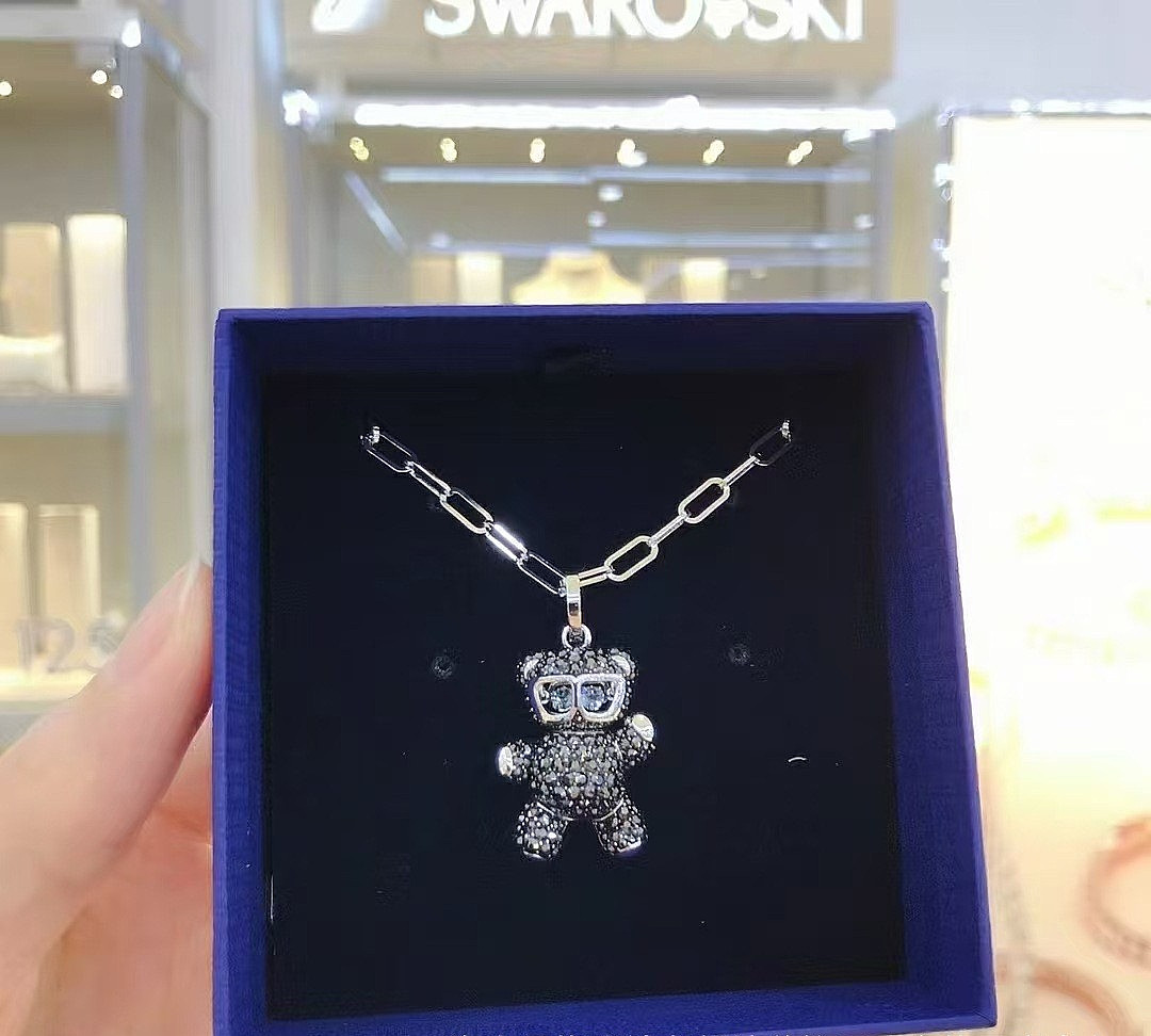 Swarovski Crystal Teddy Black Teddy Bear Necklace Heart-Warming Bear