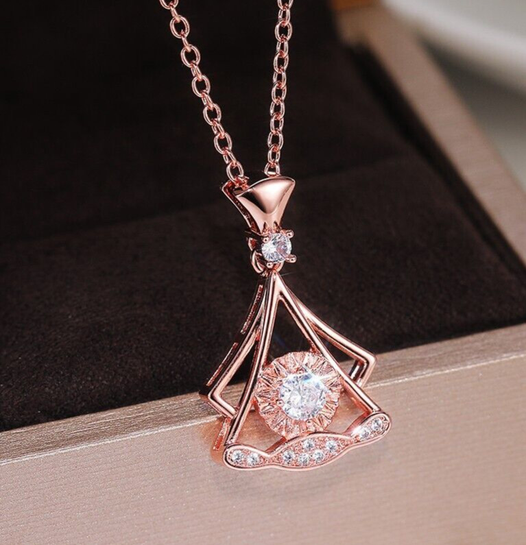 Beautiful Fan Shape Necklace Pendant for Her 1.25 CT Simulated Rose Gold Plated