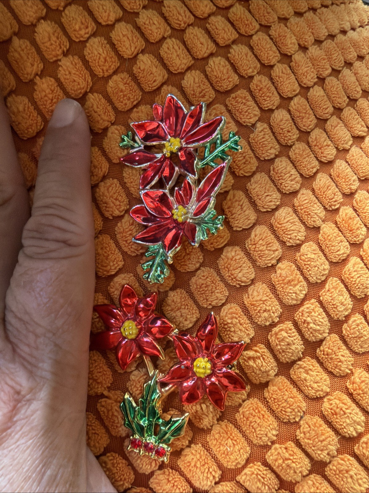 Vintage 2″ Christmas Poinsettia Brooch in Good Condition