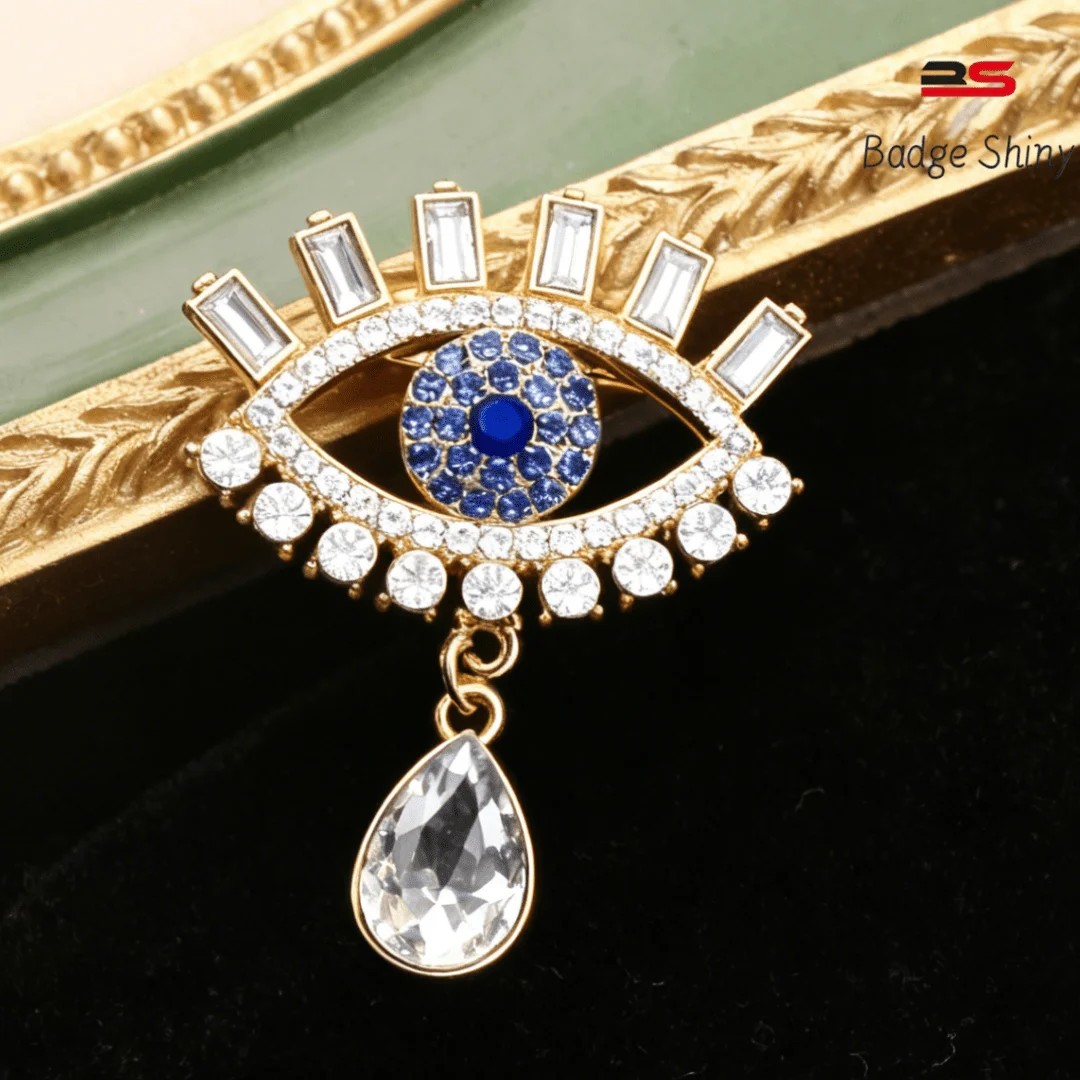 Creative Eye Rhinestone Brooch, Simple Pin for Coat & Dress