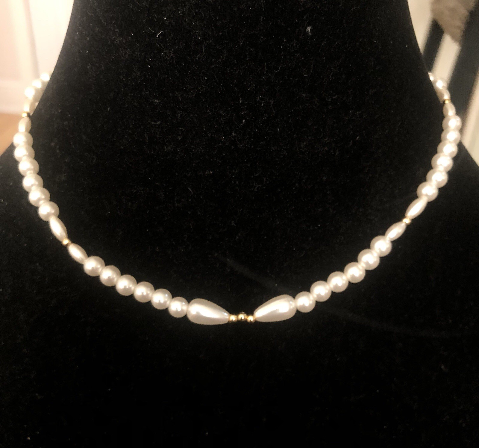 A Good Quality Faux Pearl Choker Collar 16” Necklace GP Spacers