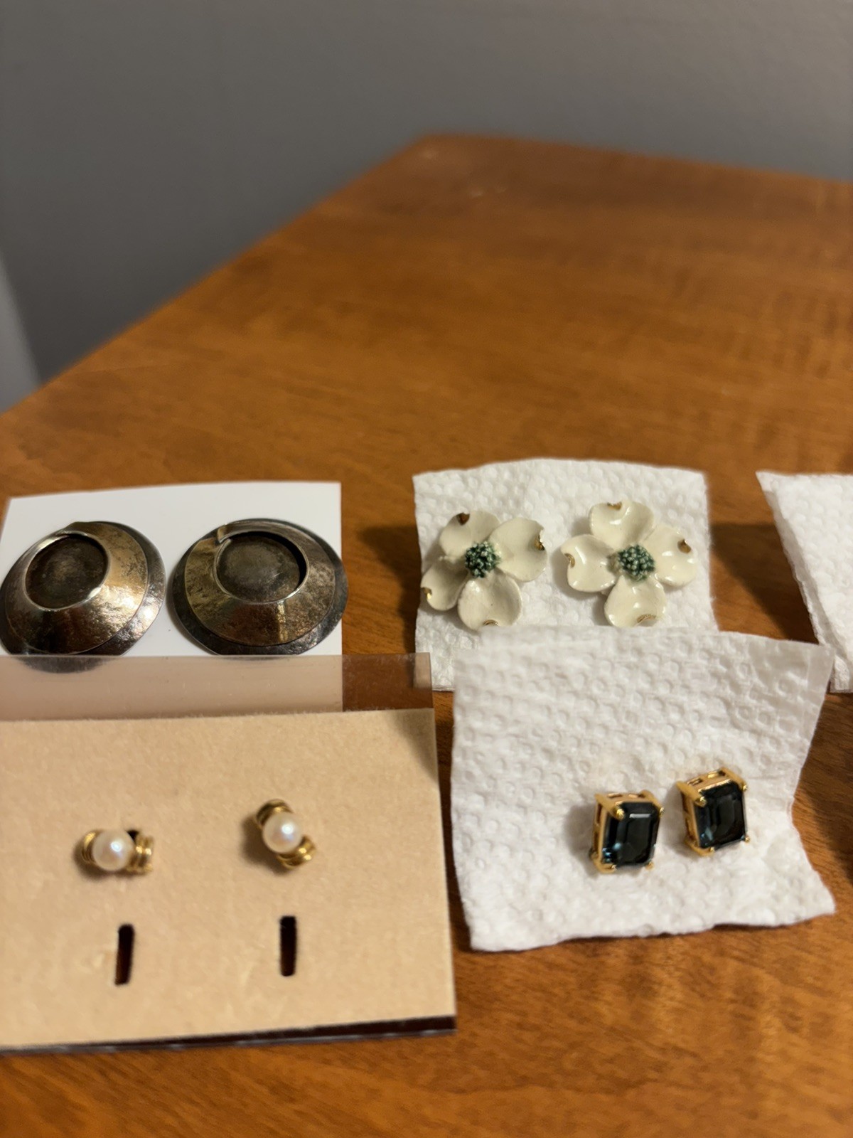 Lot Of Earrings Not Scrap 8 Pair