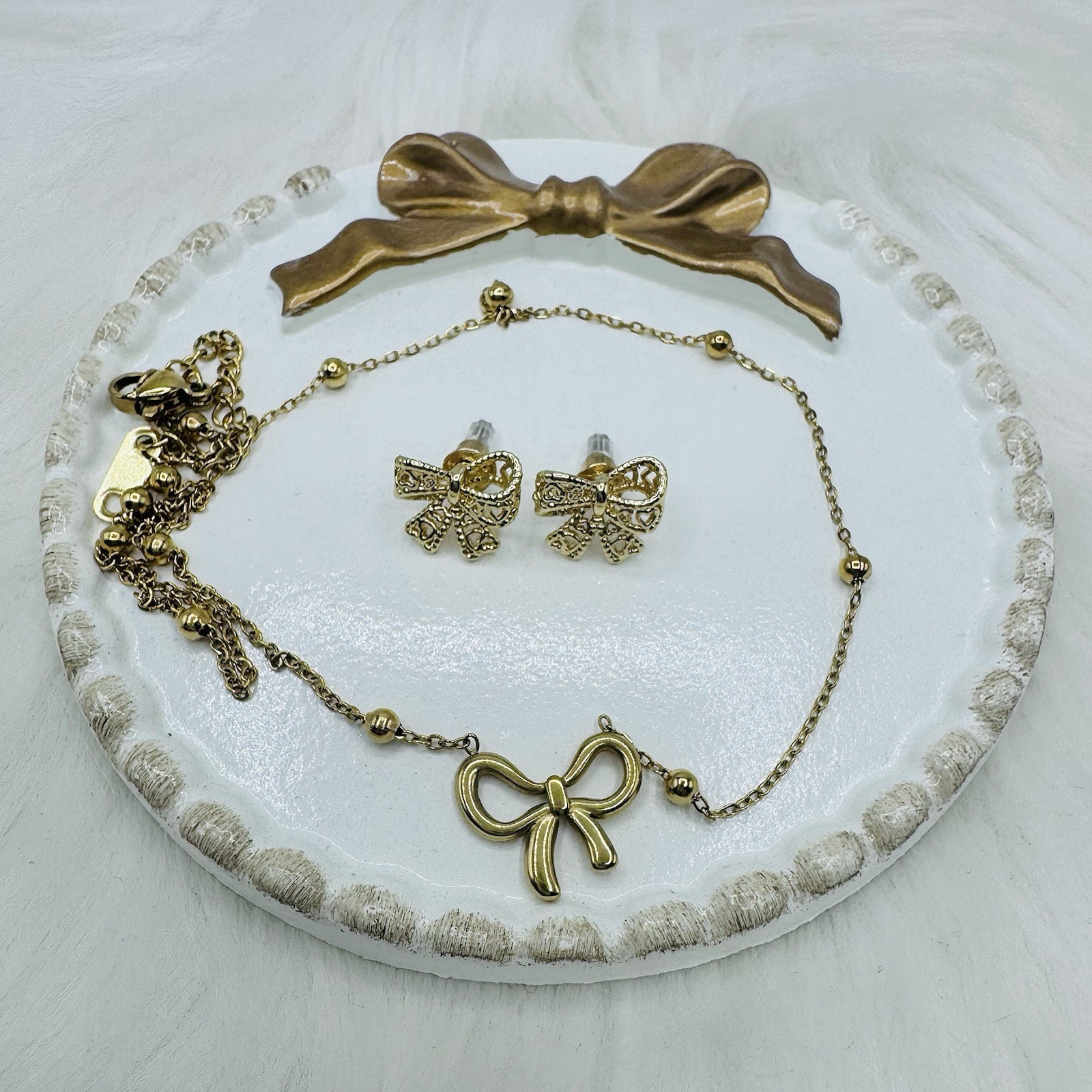 The Bow Necklace & Earring Set