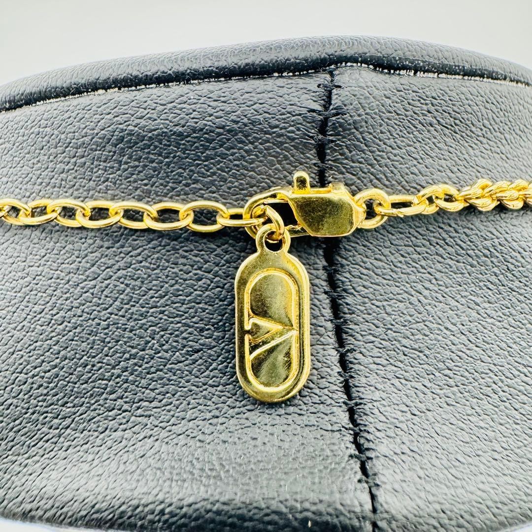 Valentino Garavani Excellent V Logo Necklace Gold 52cm Rare