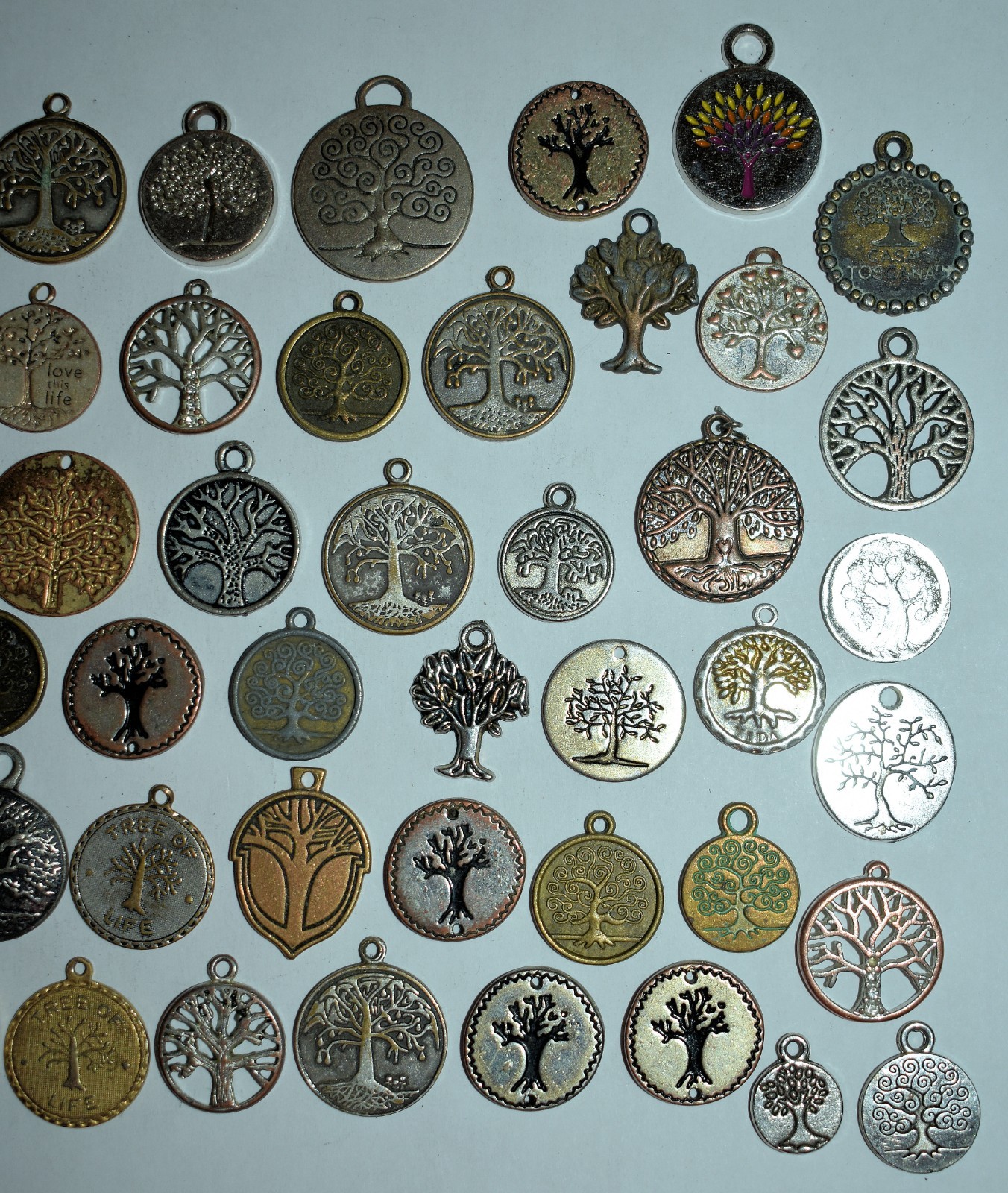 133i. 57 x “TREE OF LIFE” MIXED METALS, PENTANTS, CHARMS, FAMILY NOVELTY JEWELRY