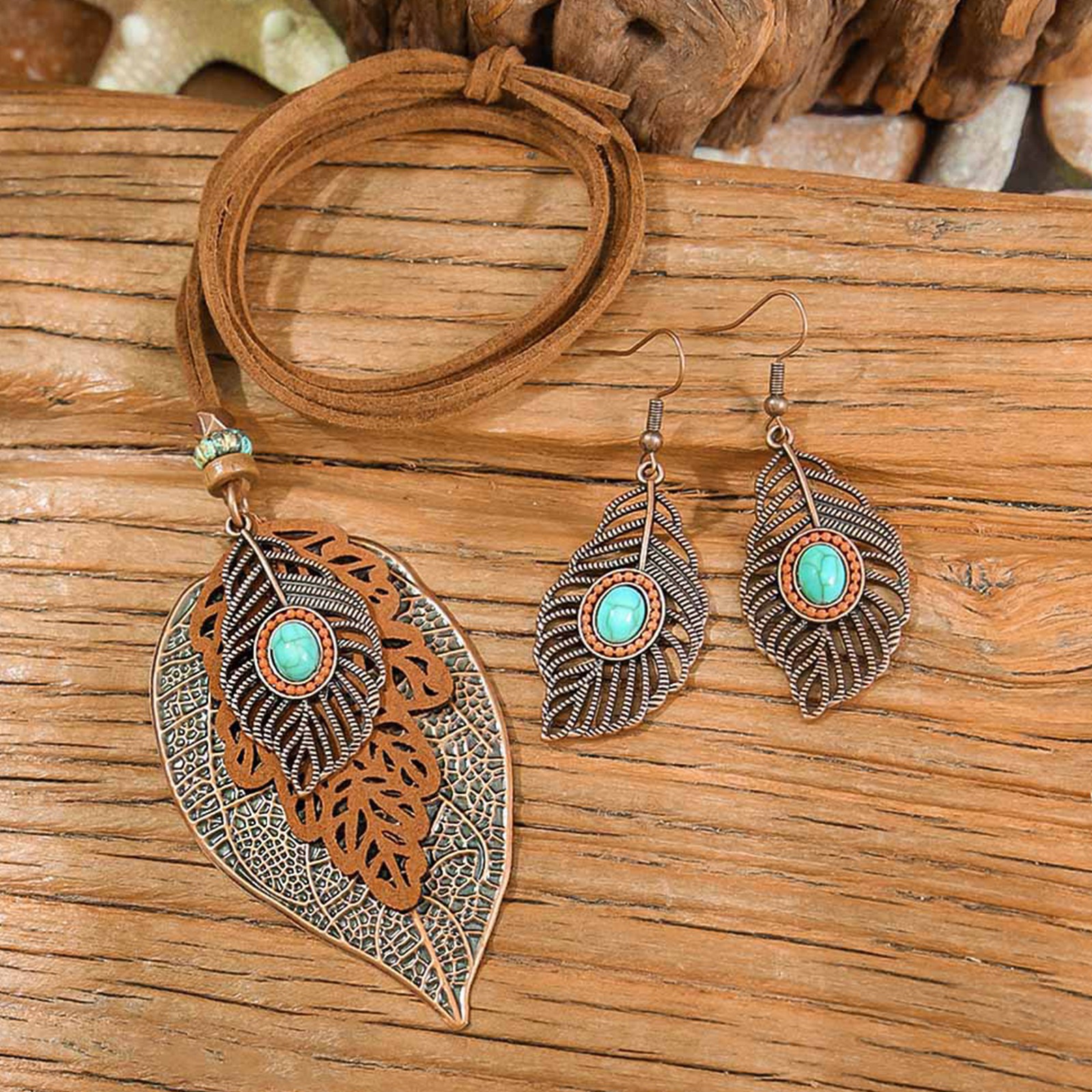 3Pcs Women Retro Bohemian Leaf Necklace Earring Set Turquoise PU Leather Jewelry
