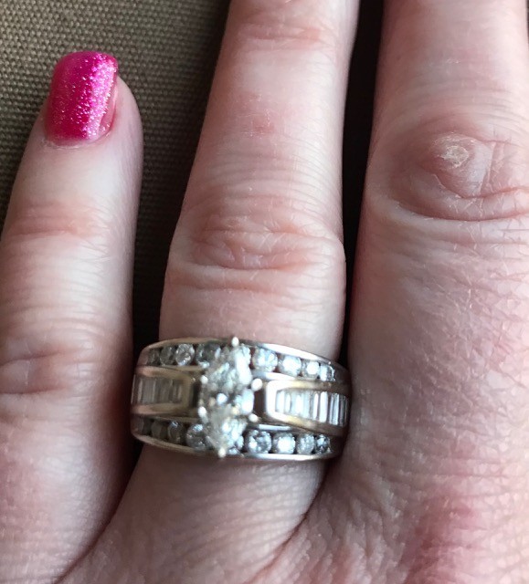 2 CT/W white gold with large Marquette center wedding ring for women size 7.5
