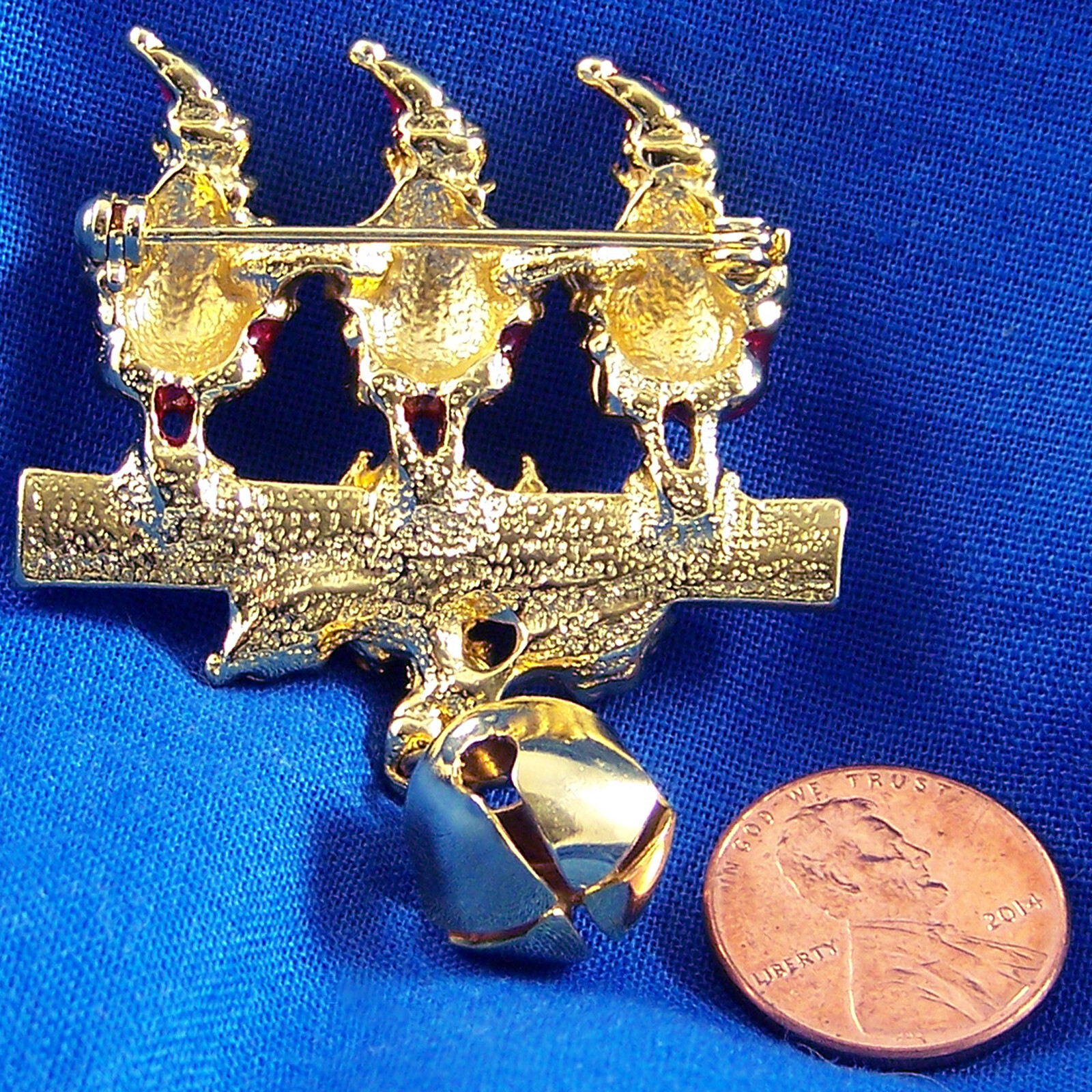 Vintage Pin Caroling Santa Claus Trio Dangle Jingle Bells Holiday Xmas Brooch 