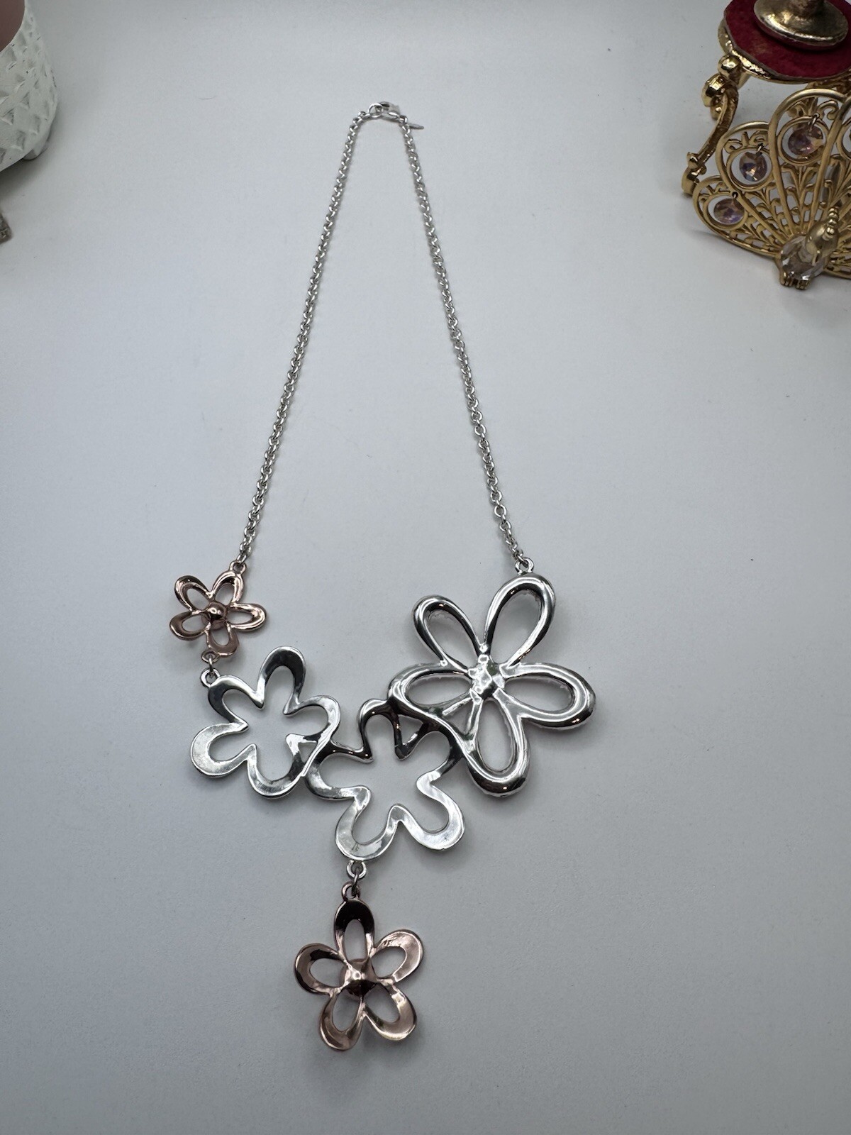 SAQ Silver And Copper Tone Flowers Designed Whit Rhinestone- Cute Necklace