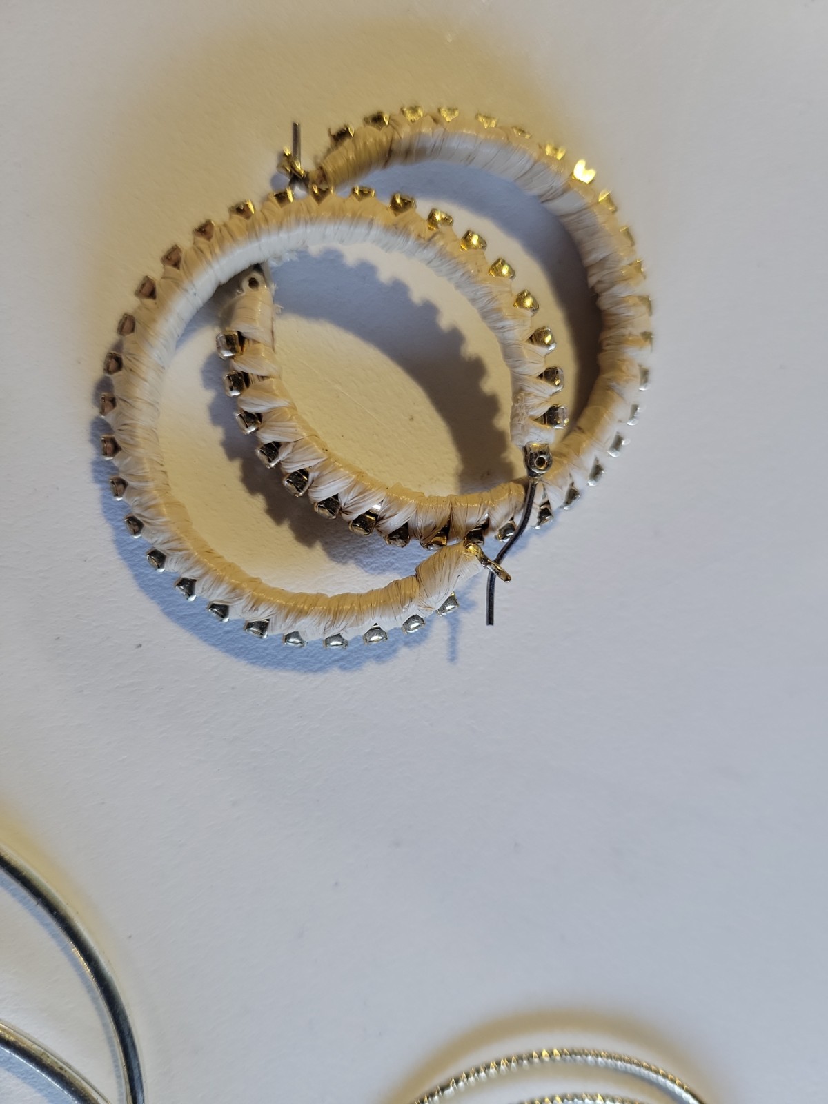 8 Pair Mixed Lot Silver/Gold Tone Hoop & Dangle/Drop Earrings Hook Closure Metal