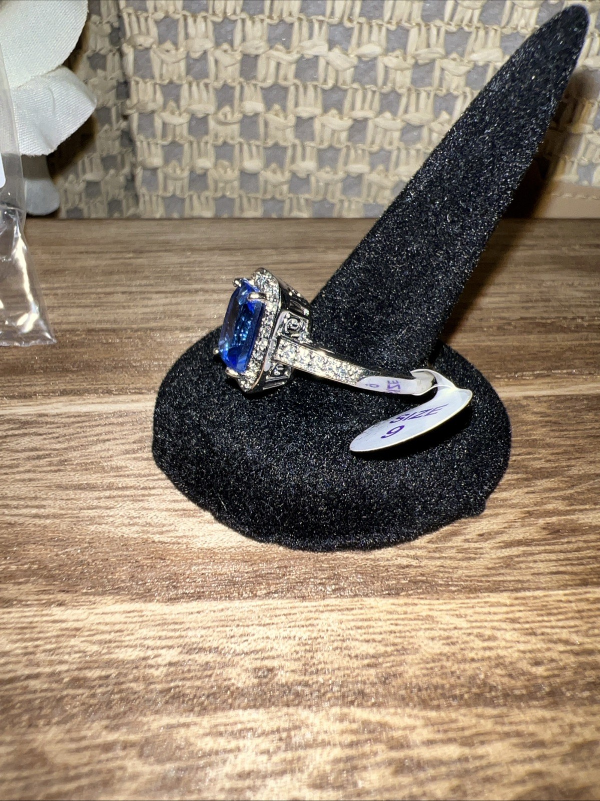 Bomb Party Simply Gorgeous Size 9 Ring