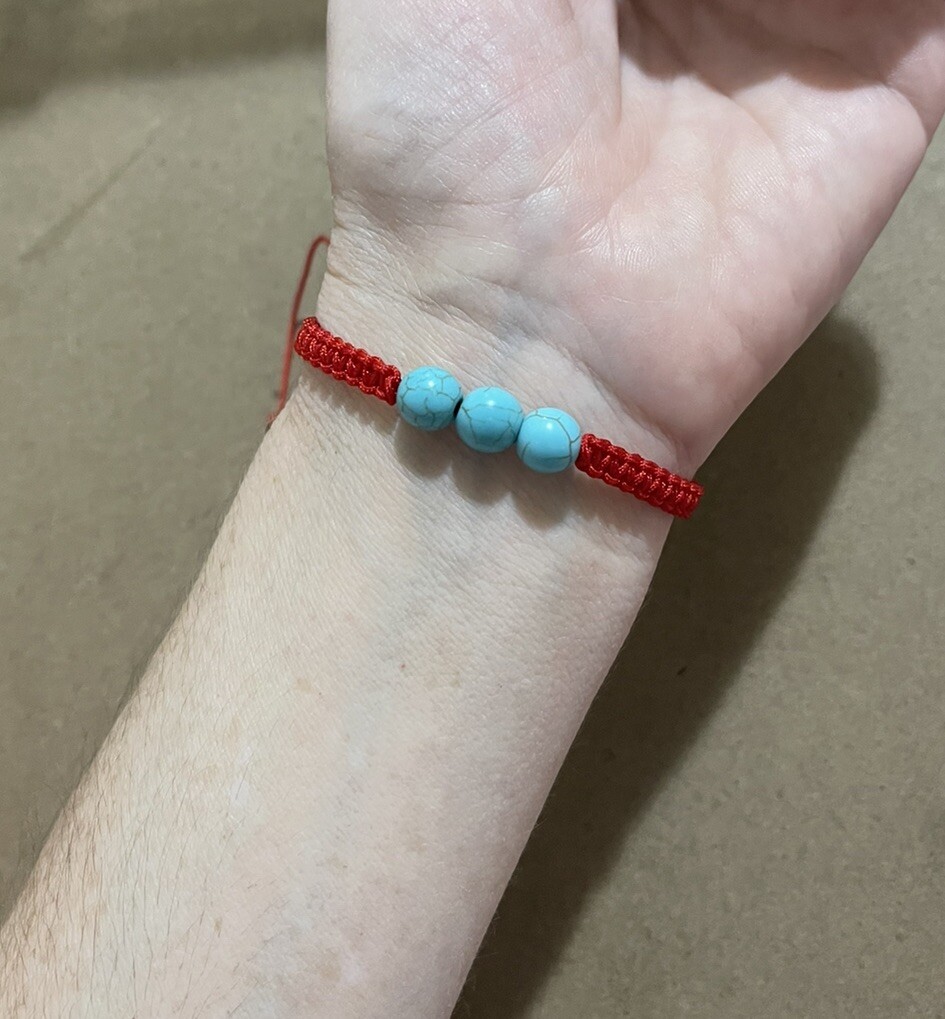Pulsera Roja de proteccion con piedra Turquesa para maxima SUERTE general