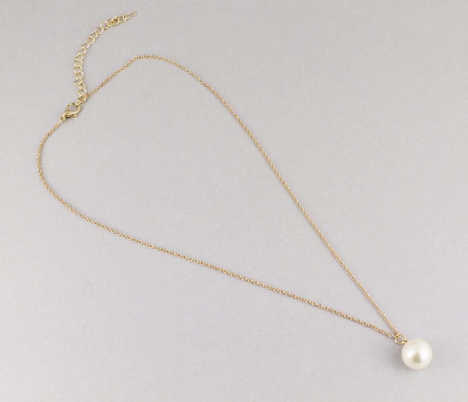 Gold faux pearl necklace pendant 17″ long chain 11 mm white faux pearl bead