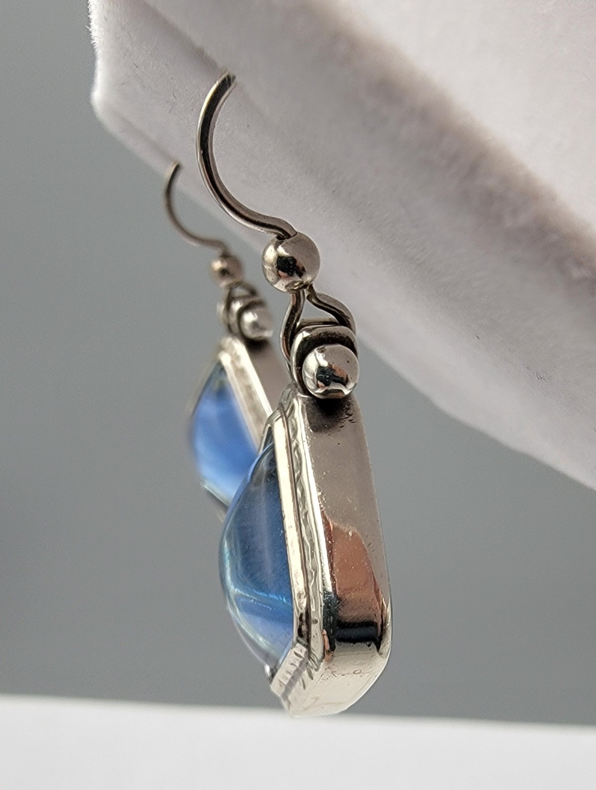 Brighton Jules Short Necklace Hinged Earrings Set Roman Artifacts Design