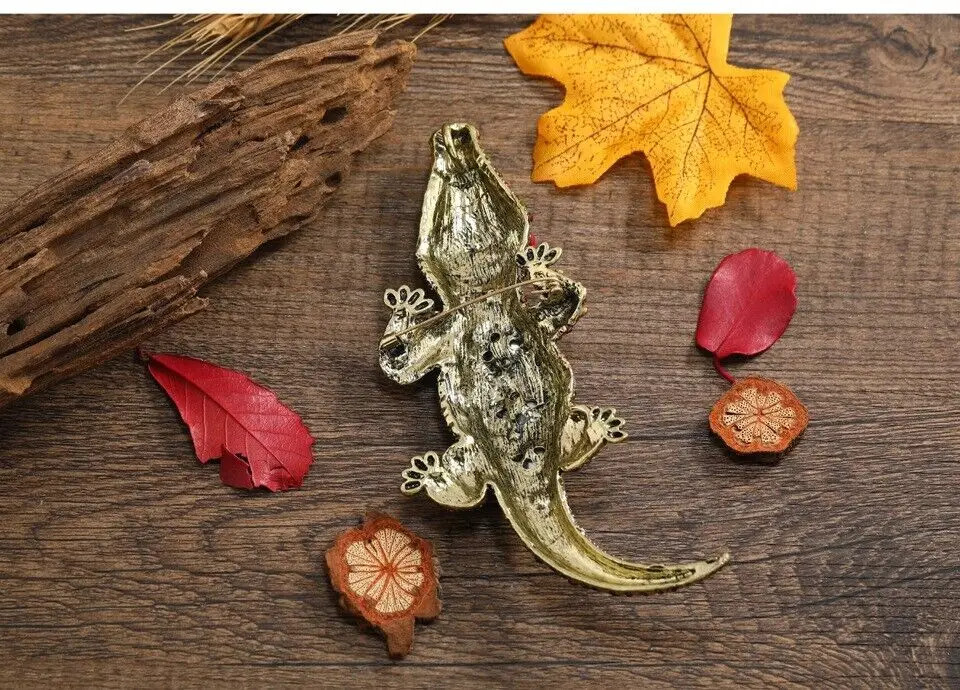 Classic Brown Animal Brooch Pin Pendant Rhinestone Crystal Gift