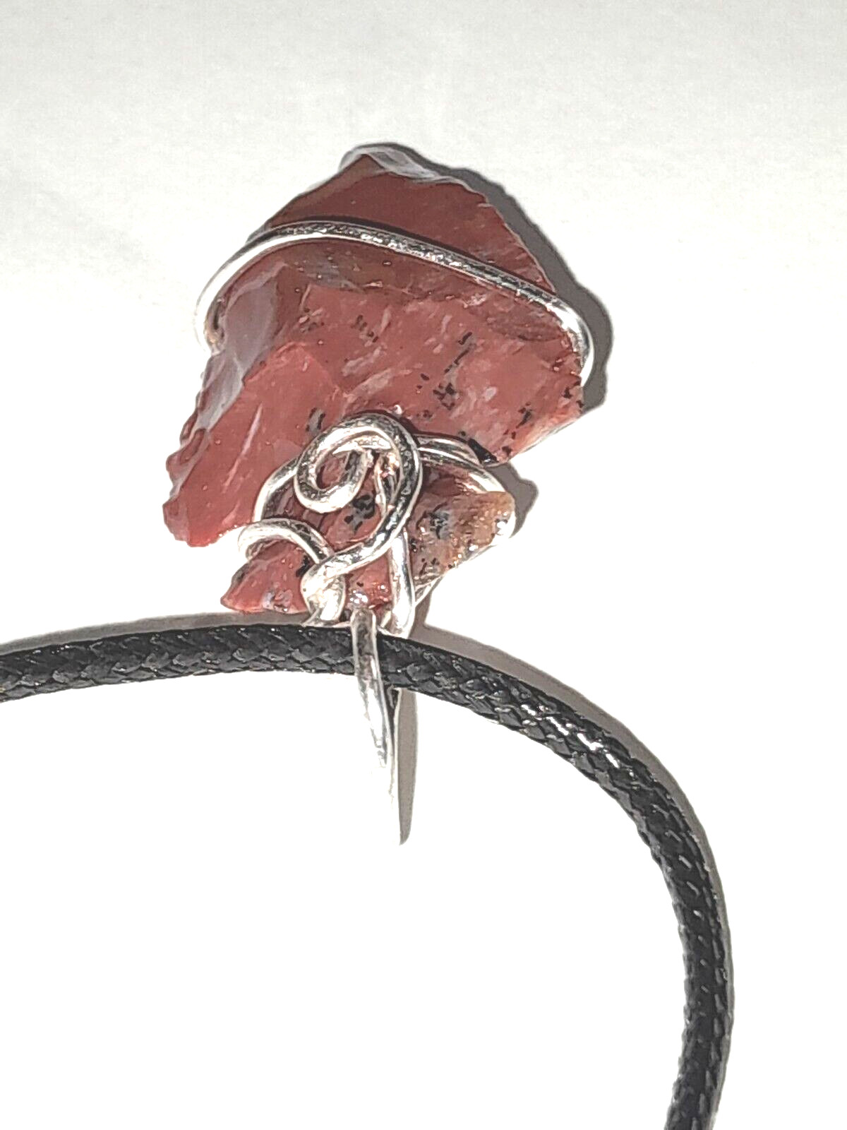 Natural jasper Arrowheads necklaces male female red pendants jewelry Gift unisex