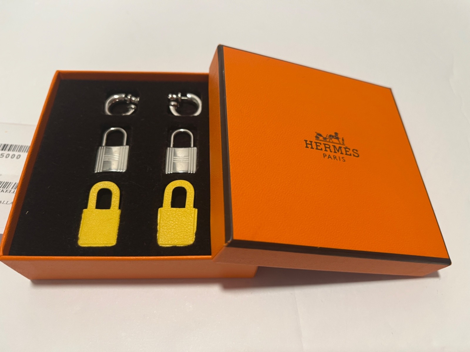 100% Authentic Hermes O’Kelly Earrings – NWT, Hermes Box