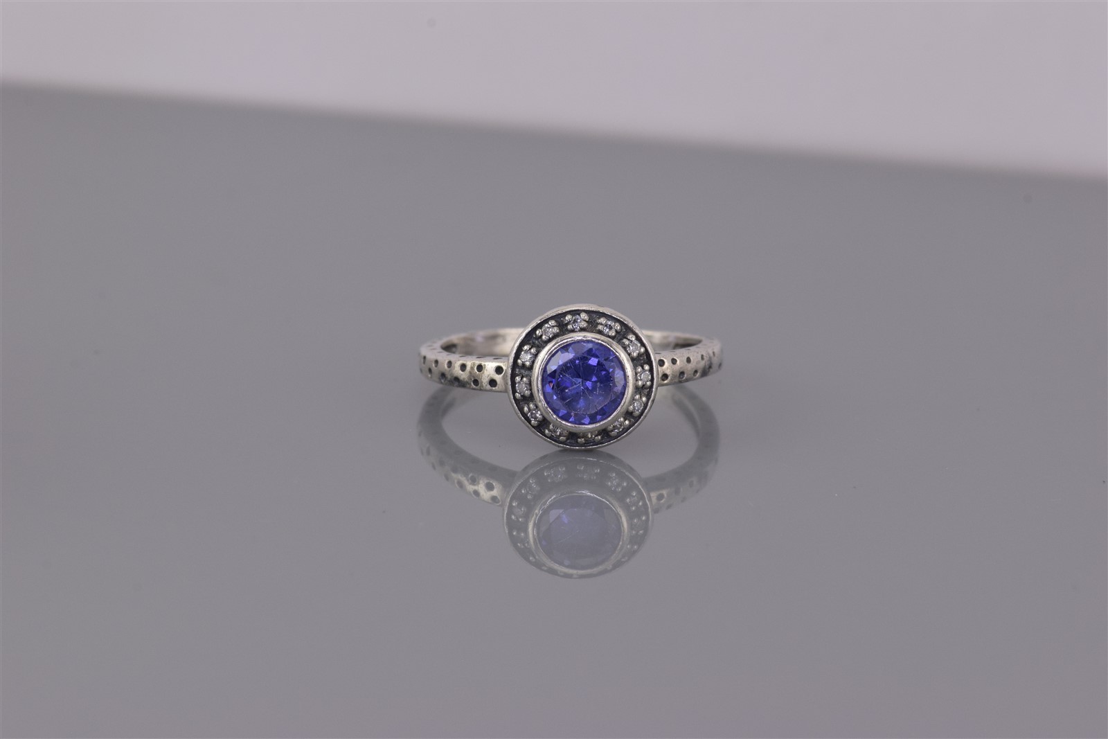 Sterling Silver Purple Tanzanite Diamond Halo Speckled Band Ring 925 Sz: 8