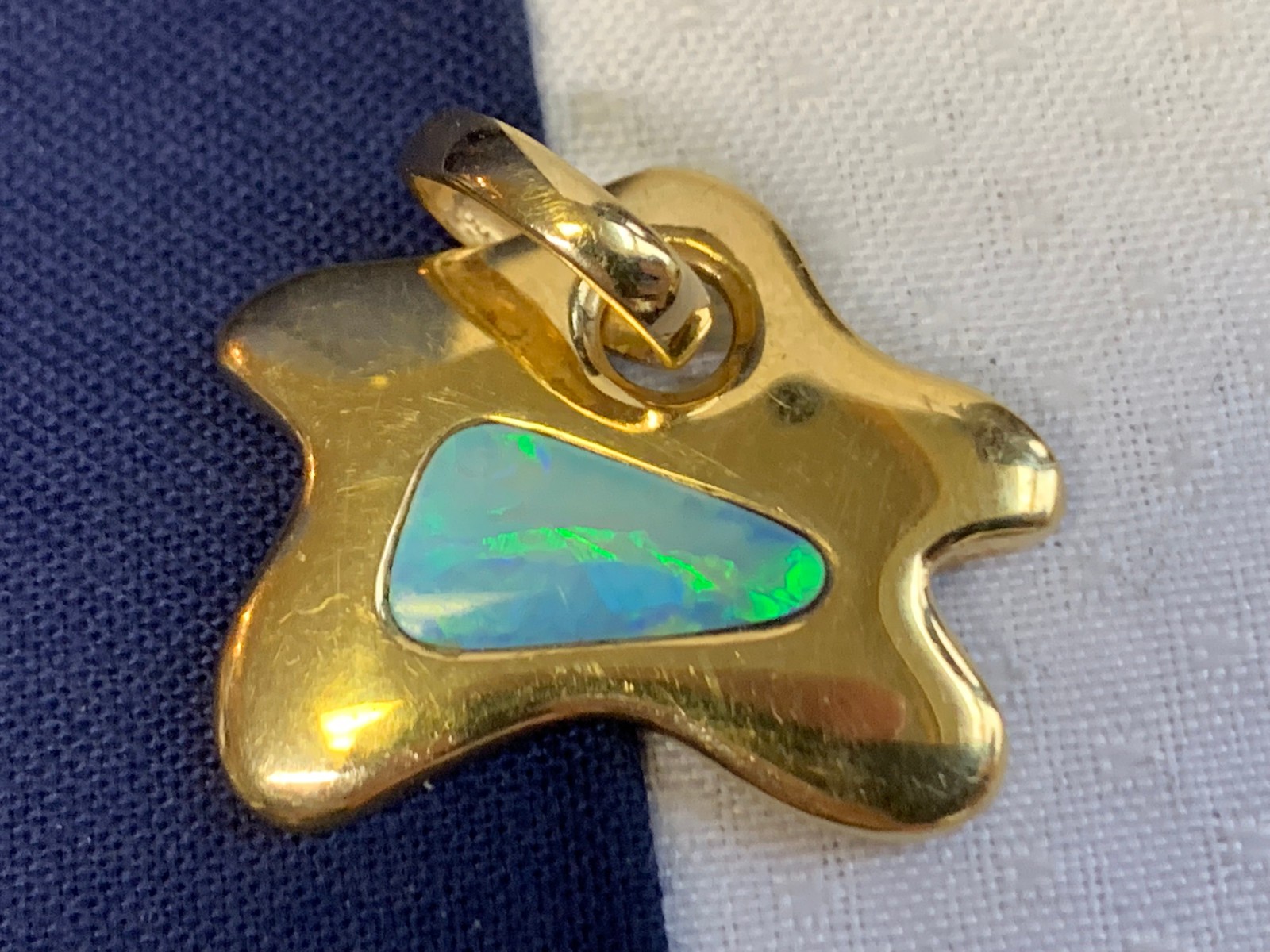 14K Yellow Gold Star Pendant 4.66g Fine Jewelry Abstract Opal Look Charm *READ*