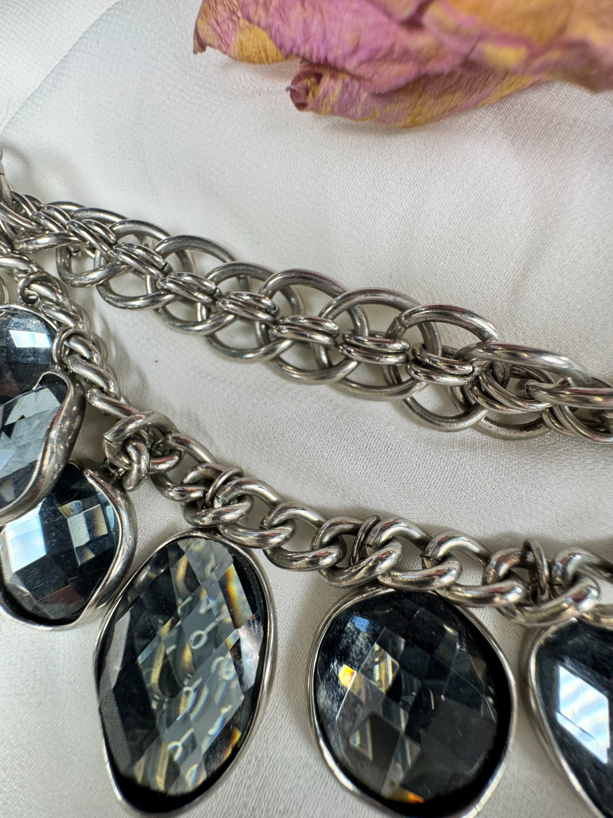 Chunky Silver Tone Chain Necklace Faceted Gray Glass Crystal Statement Bib Neckl