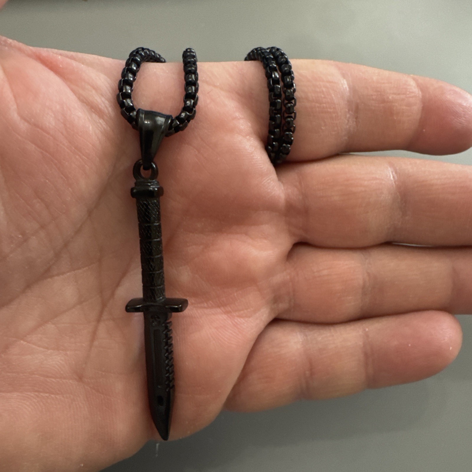 Stainless Steel Black Plated Dagger Knife Military Pendant 24 Inch Box Chain