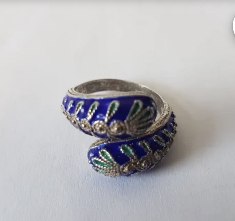Vintage Ring silver 925 intricately crafted enamel Snake Victorian Style Blue