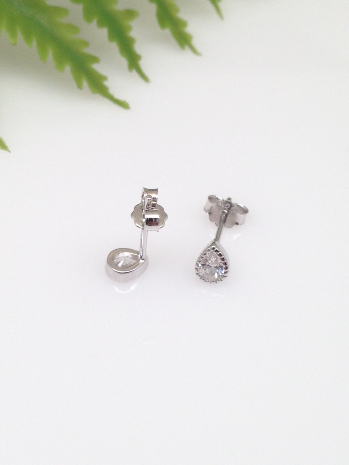 925 Sterling Silver CZ Teardrop Stud Earrings Women Girls Dainty Studs 4.5mm