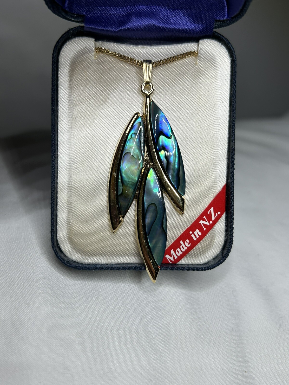 Vintage Ariki Genuine Paua Shell 22k GP Pendant Necklace ~ New Zealand ~ Boxed