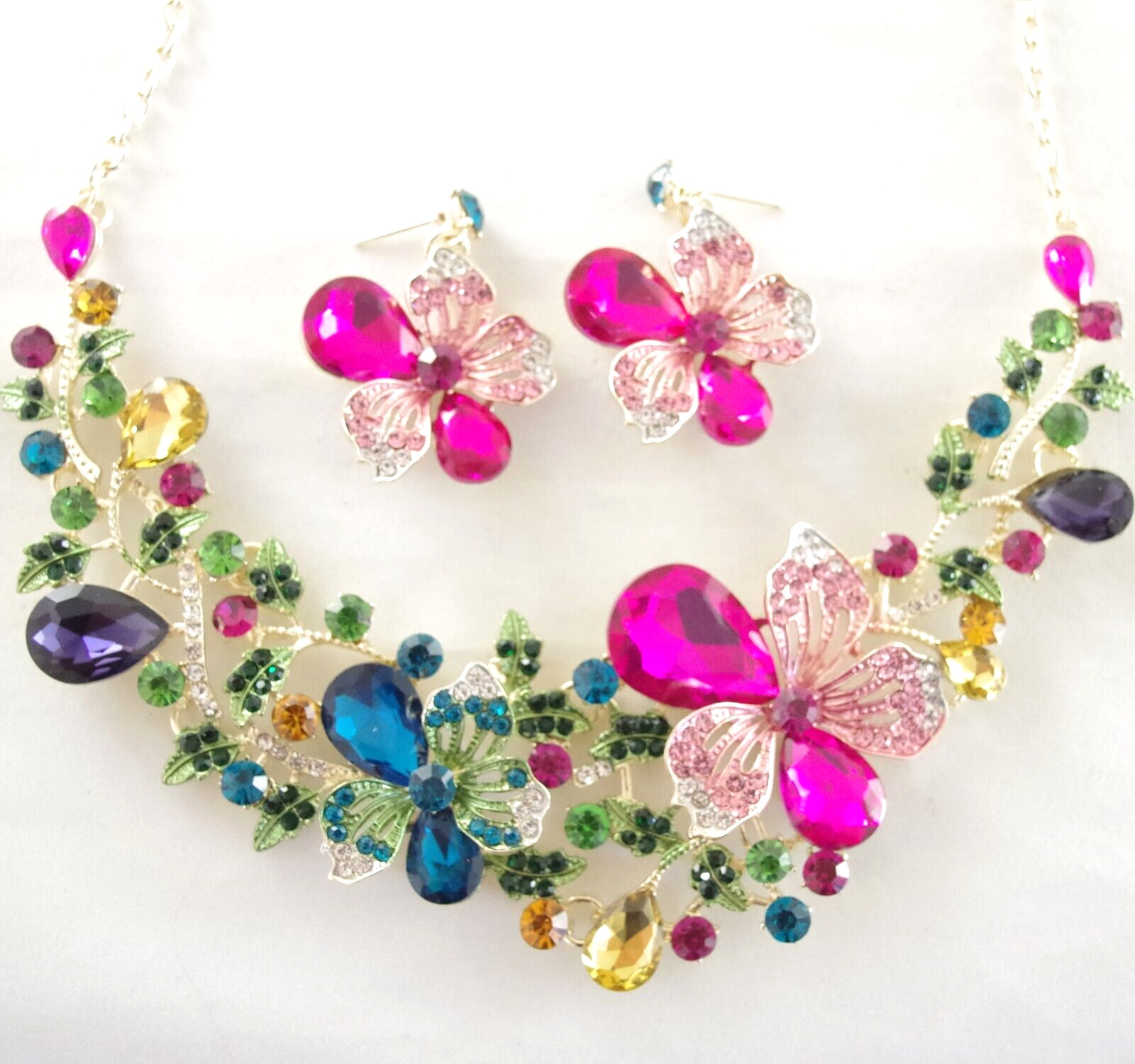BETSEY JOHNSON MULTICOLOR CRYSTAL FLORAL NECKLACE FLOWER DROP DANGLE EARINGS SET