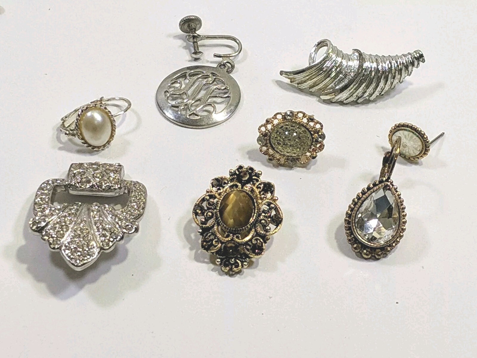 Single Unmatched Earrings Pierce Clip Screw All Vintage Some Branded Lot 250+