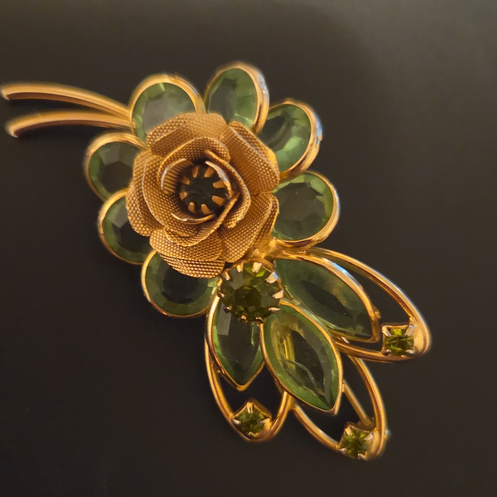 1950 Vintage Signed Hobe Floral Brooch Pin , Green Art Glass Wire Rose