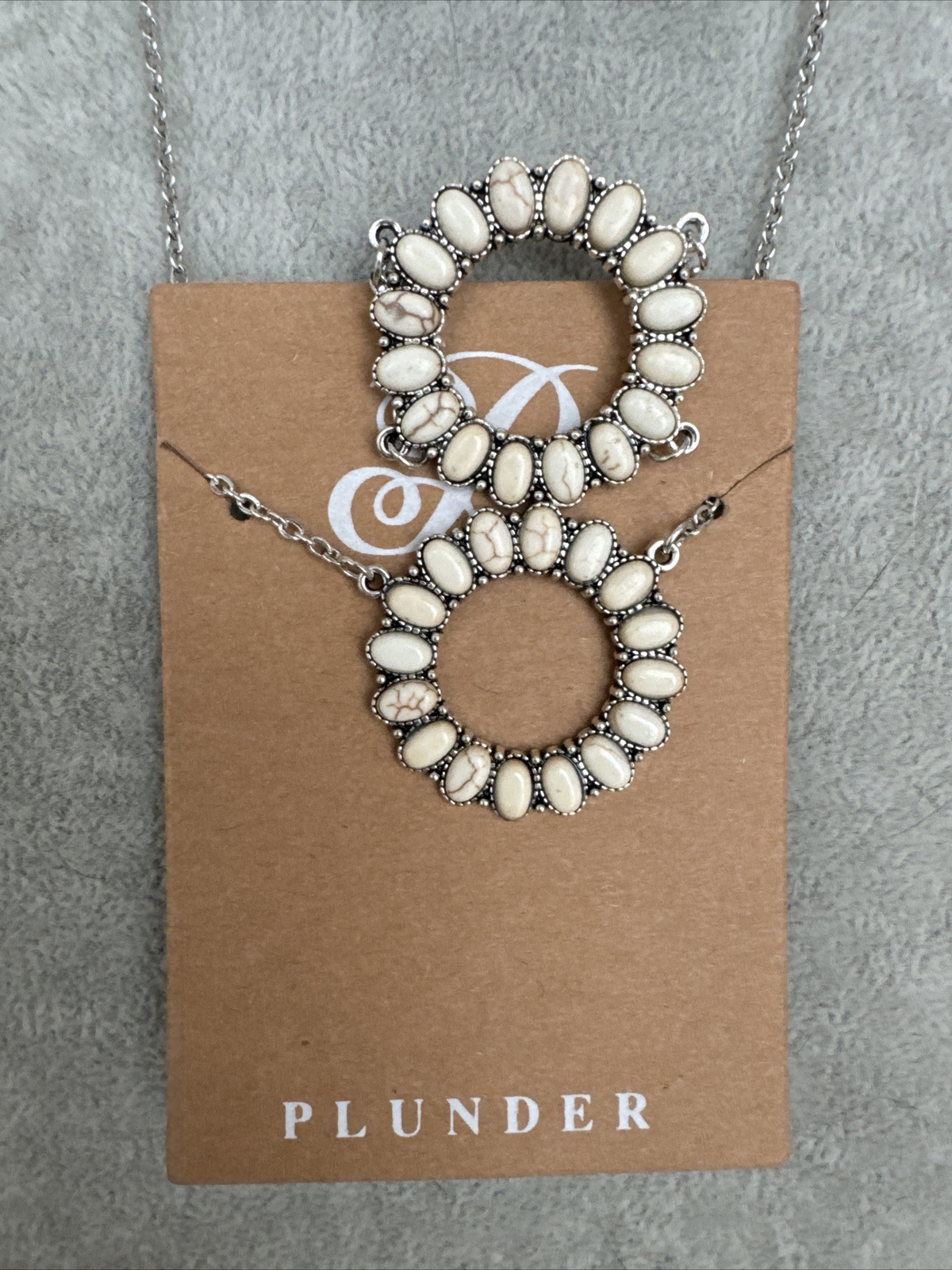 Plunder Design Fashion Trend Jewelry Cream Silver Chain Necklace & Bracelet Set