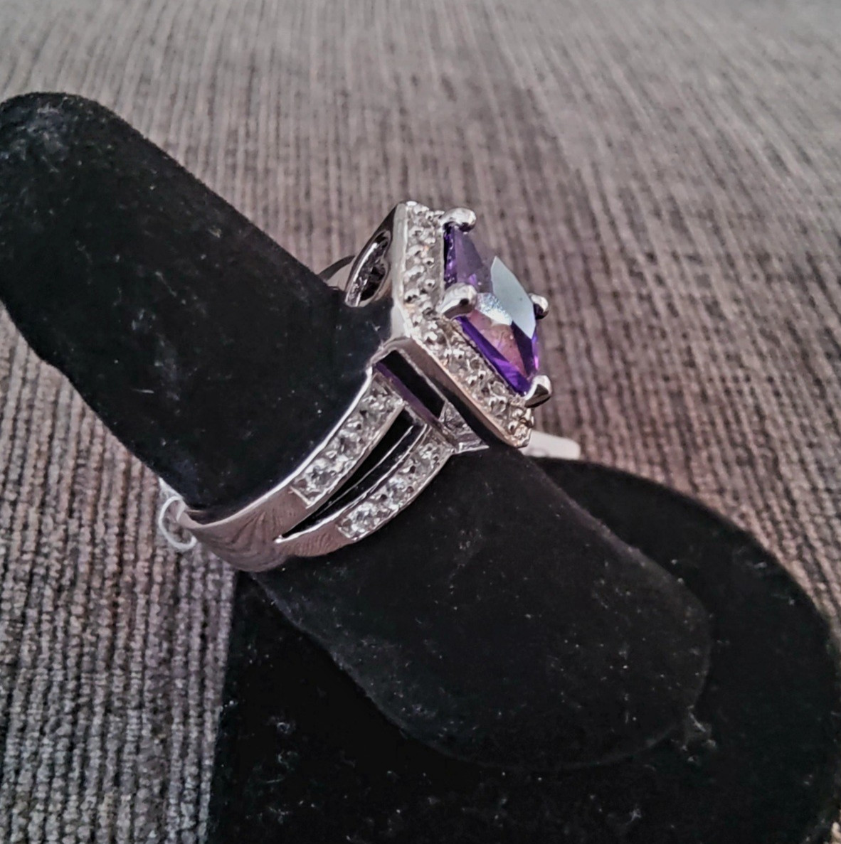 Park Lane HOSTESS TANZANITE PURPLE RING – Sparkling PURPLE CZ w/CLEAR – SZ 8