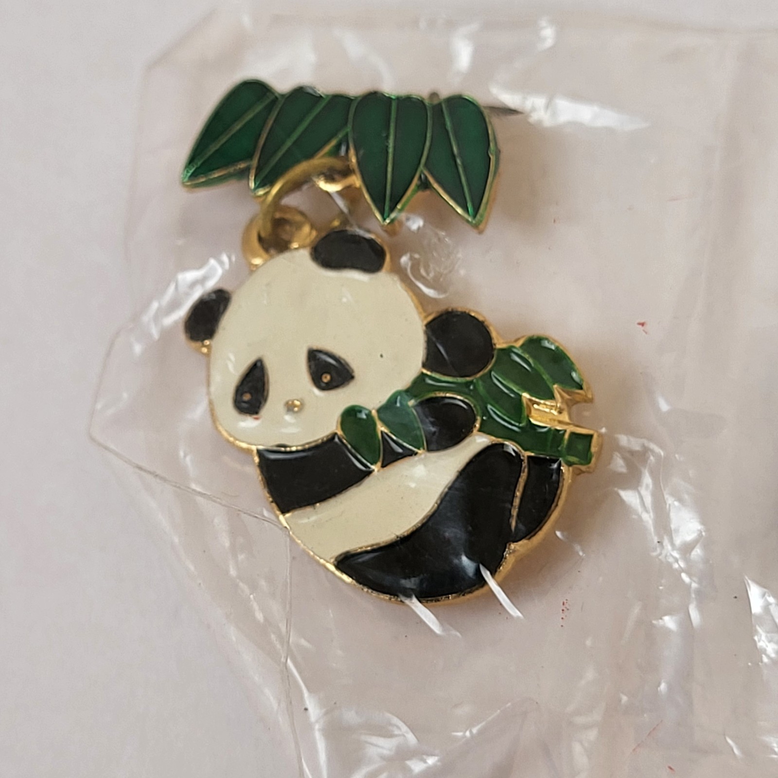 Mixed Animal Brooch Pin Lot (6) Metal Duck Cow Koala Penguin Panda Elephant Duck