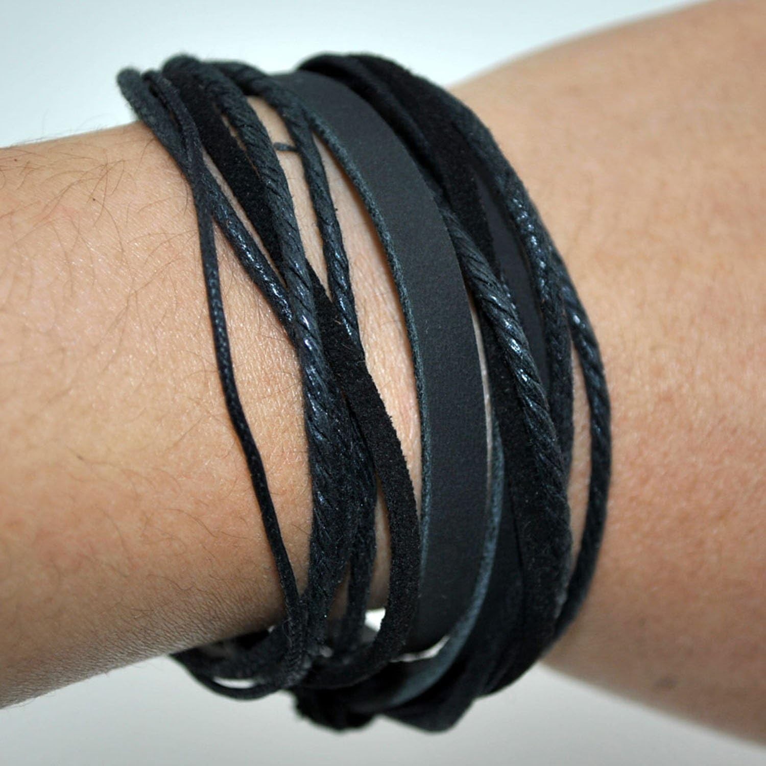 Genuine Leather Bracelet for Women & Men,Unisex Multilayer Leather Adjustable…
