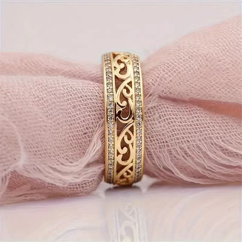 8mm Vintage Fashion Woman 18k Gold Plated Sparkling CZ Hollow Band Ring