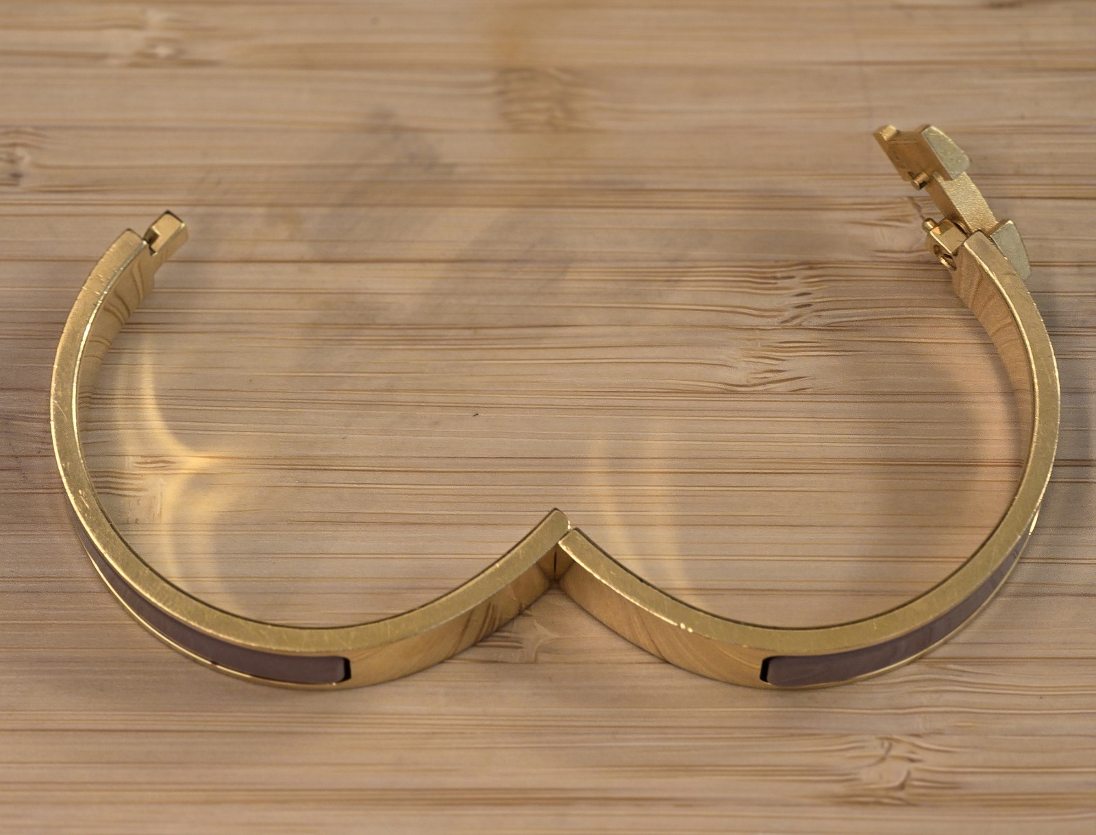 Hermes Clic H Gold-Plated Bangle Bracelet Lavender Enamel Made in France