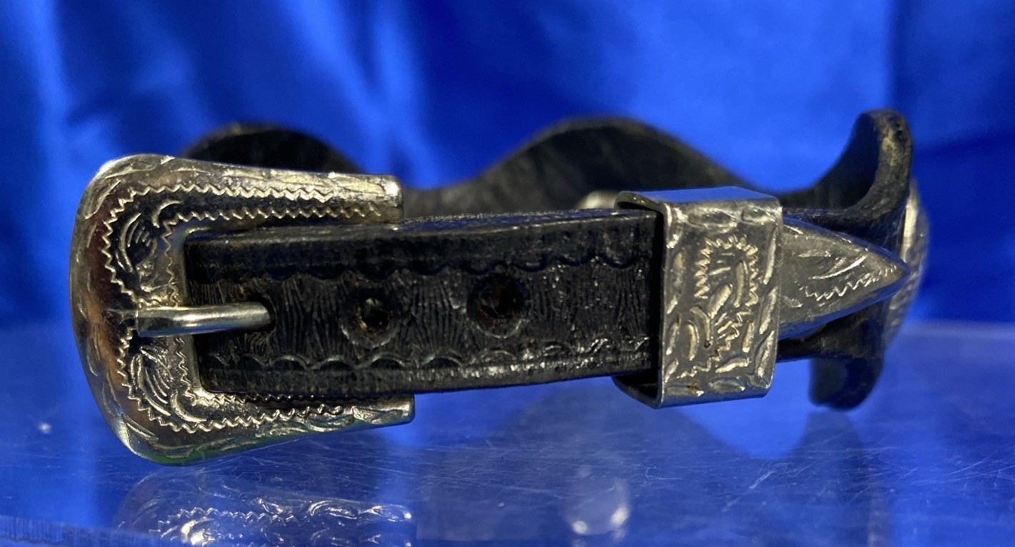Western Womens Bracelet 9 1/2 x 1/2 in Leather Belted Cowboy And Silver Heart