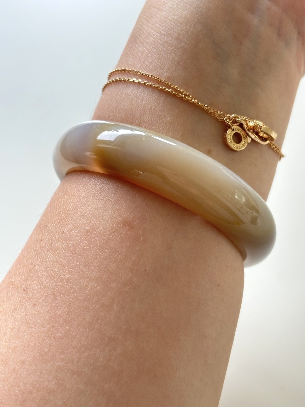 52mm Carnelian Agate Bangle Bracelet Milk tea color Lace Agate Banding