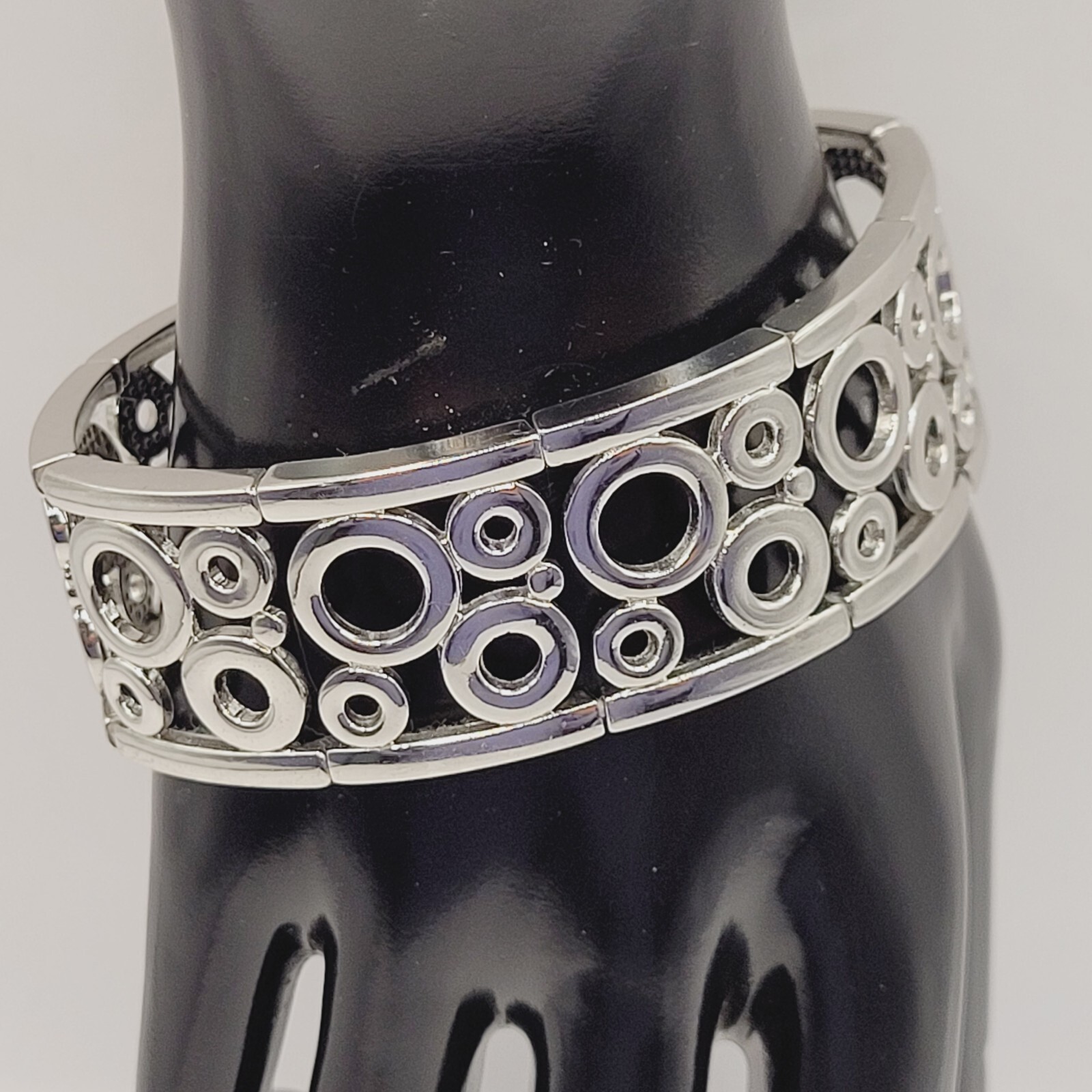 Modern Art Deco Open Circles Shiny Silver Tone Stretch Modernist Bracelet