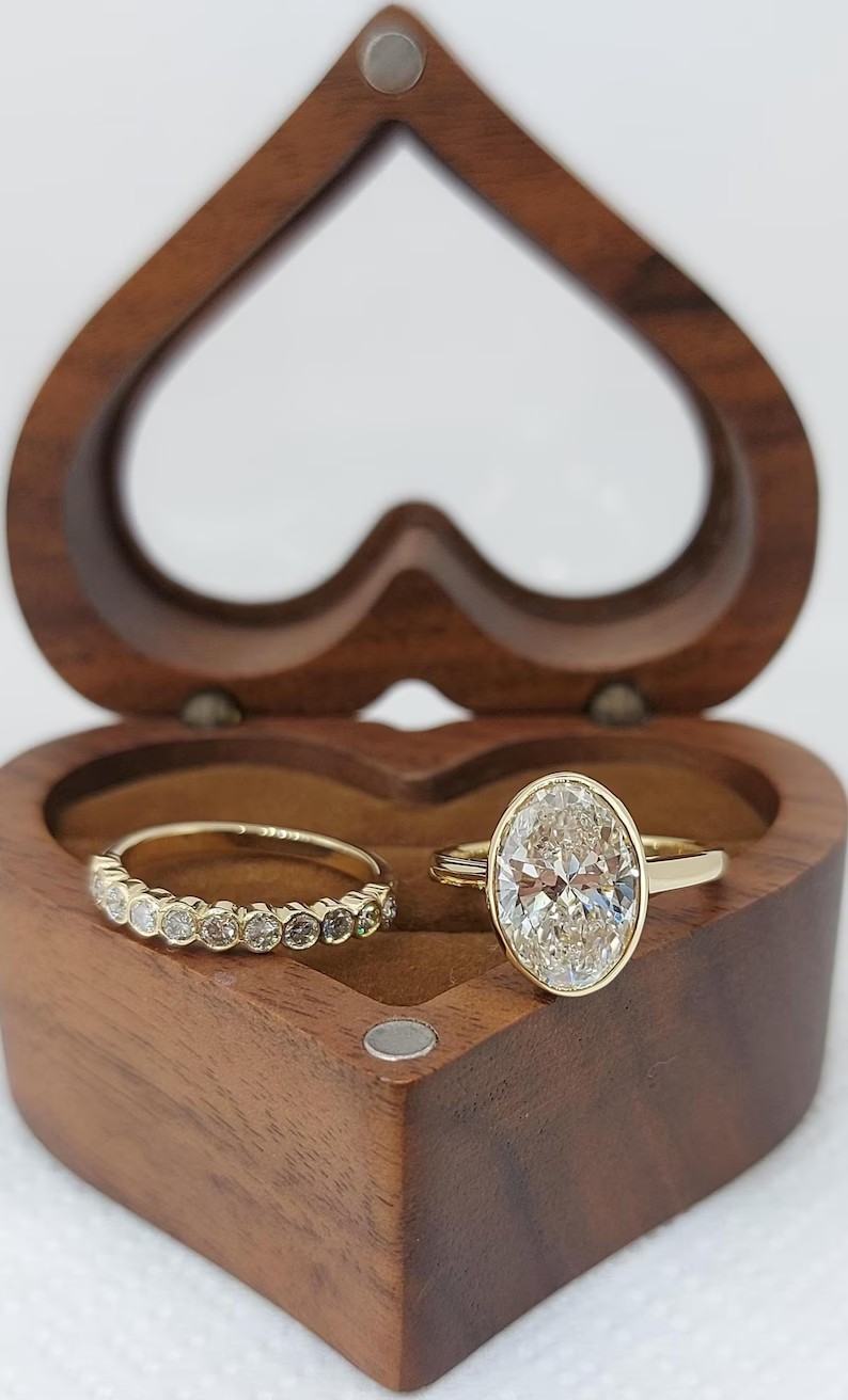 2Ct Oval Cut Simulated Diamond Bridal Set Ring 14k Yellow Gold Plated