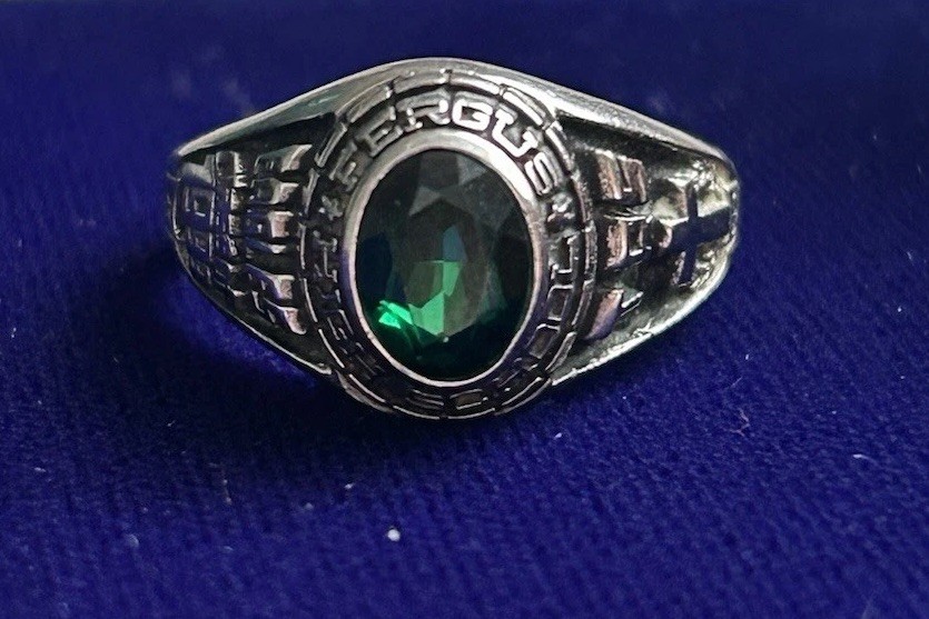 1999 JOSTENS Silver Fergus High Ring Emerald Green Stone Signed Sz 9 Mint In Box