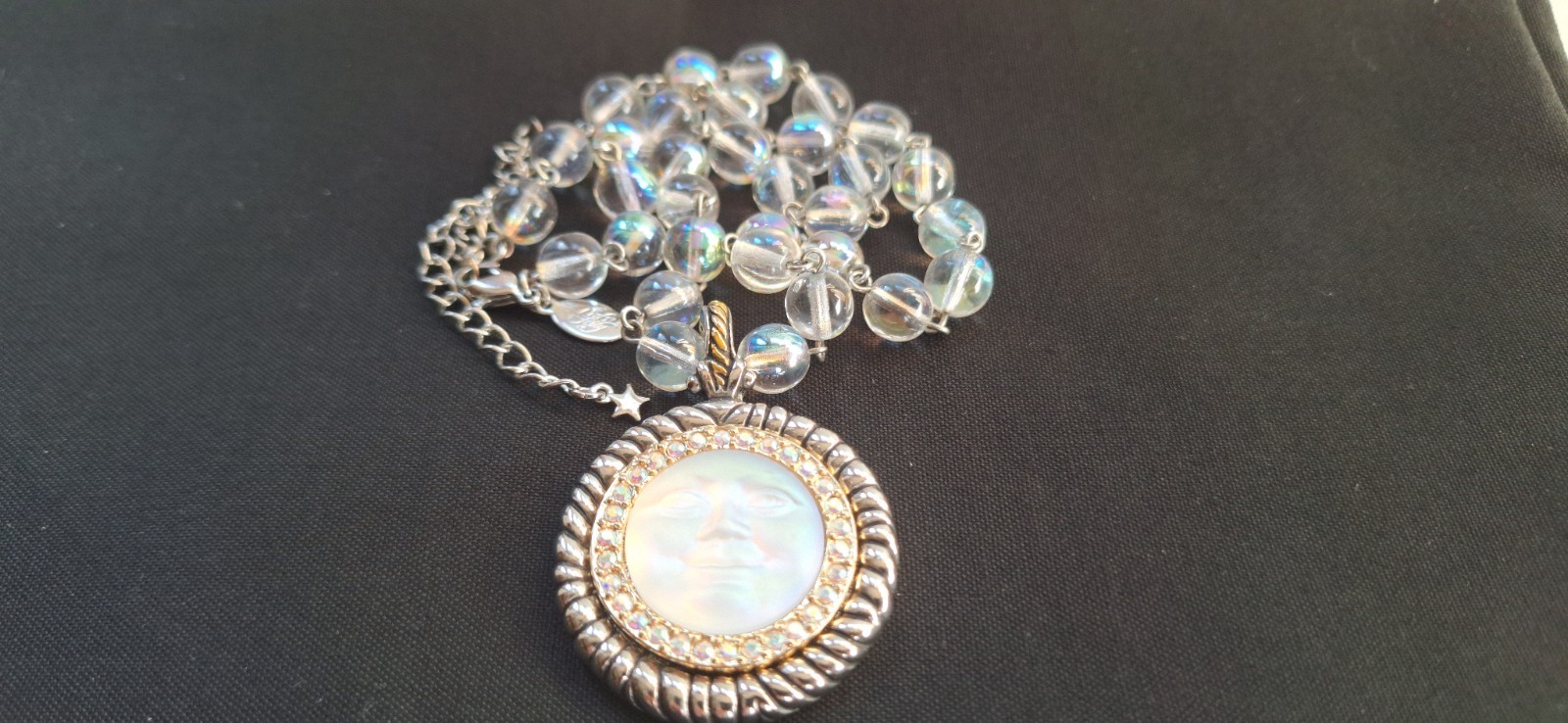 KIRKS FOLLY SEAVIEW OPALESCENT MOON FACE ENHANCER PENDANT ARORA BEAD SILVER GOLD
