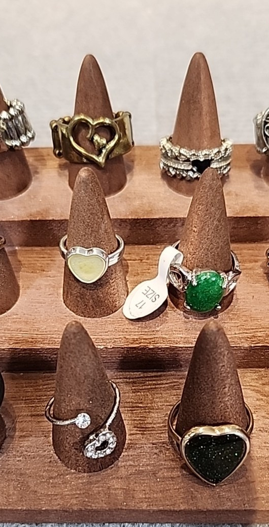 Jewelry 18 Heart Rings Adjusts Sized Stretch See Description Lot #152