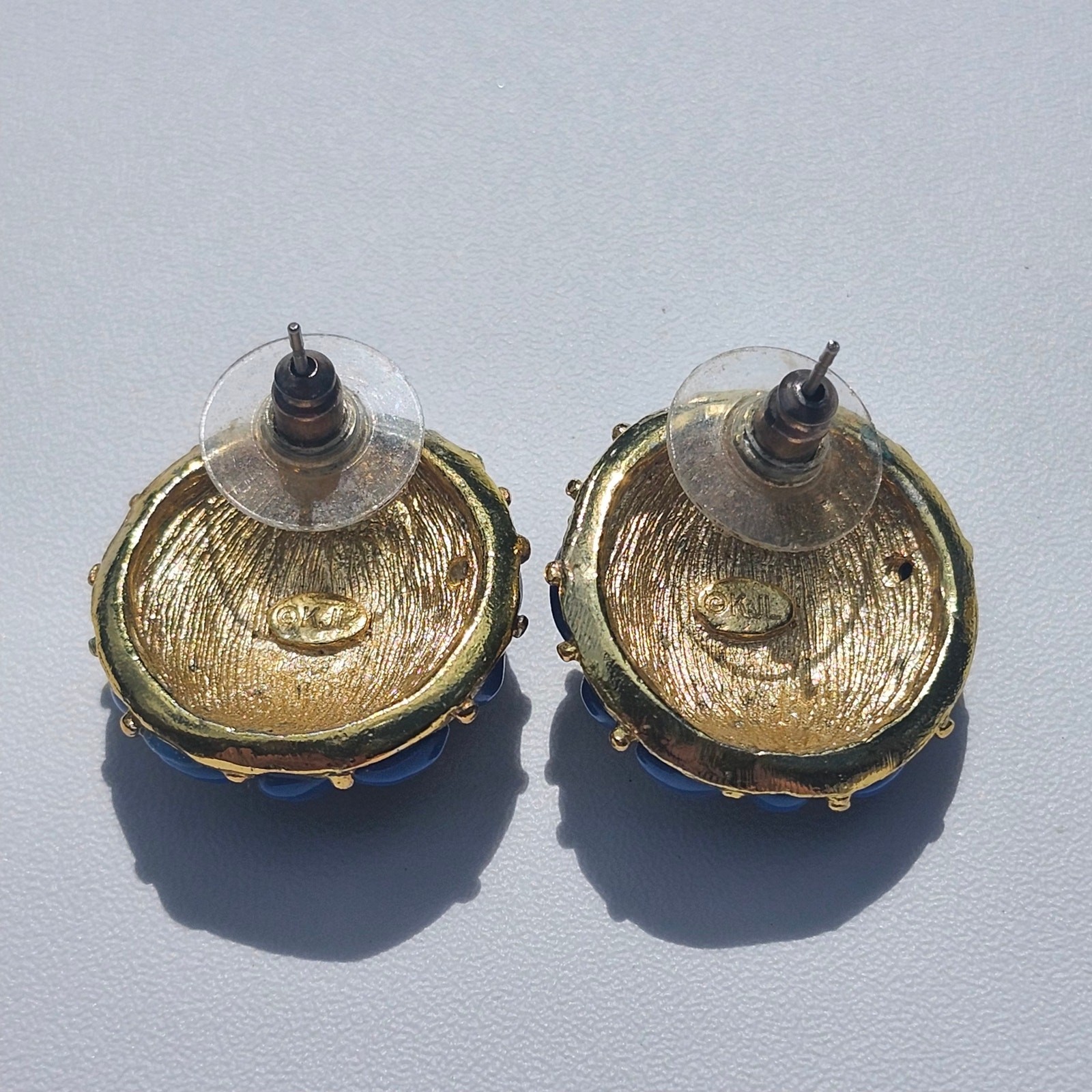 KJL Kenneth Jay Lane Blue Cabochon Cluster Dome Gold Tone Oval Pierced Earrings